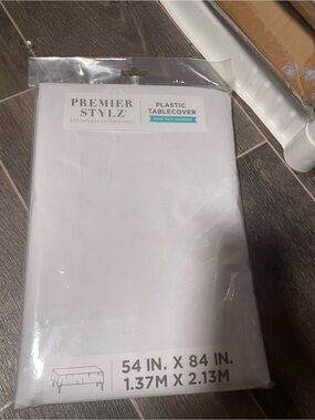 Premier Stylz White Plastic Tablecover